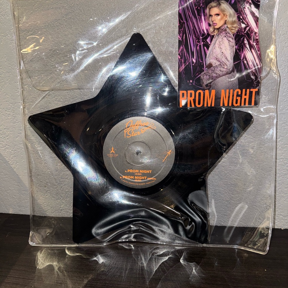 Jeffree Star Black Star-Shaped Vinyl Record